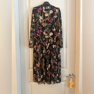 Little Moon Black Floral Midi Dress